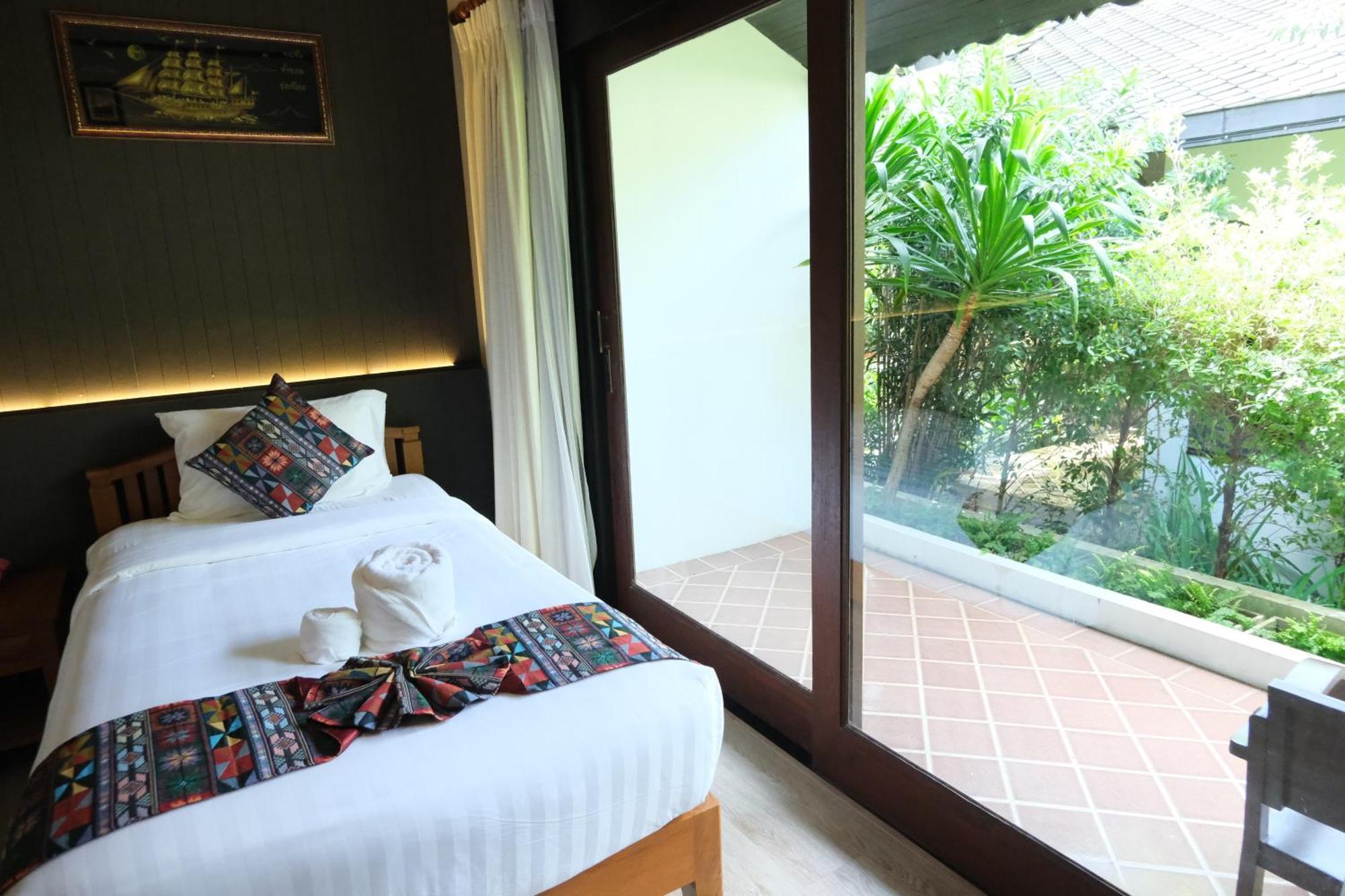Vimarn Kaew Village And Resort Чиангмай Екстериор снимка
