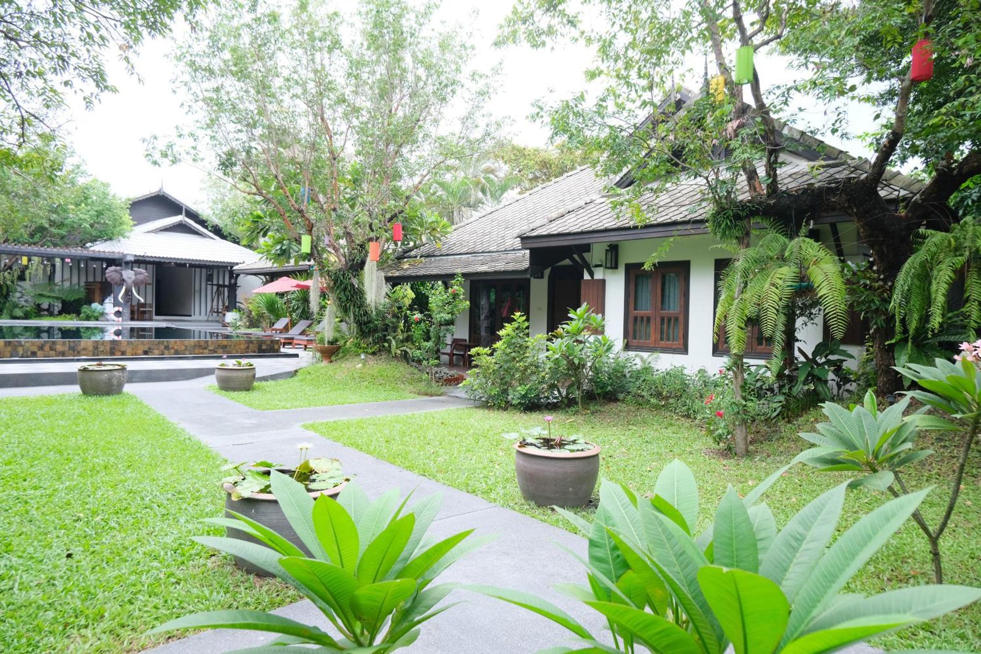 Vimarn Kaew Village And Resort Чиангмай Екстериор снимка