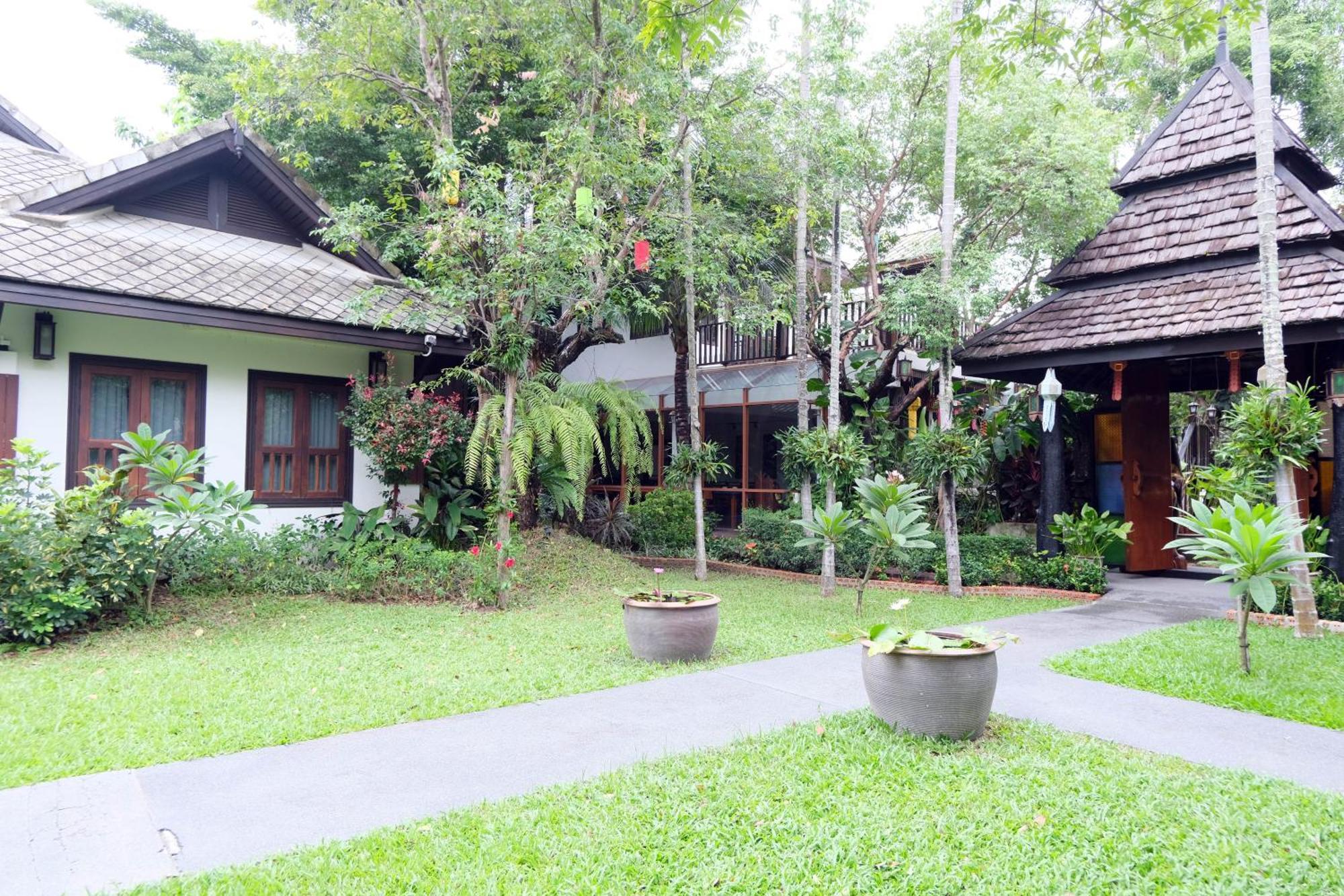 Vimarn Kaew Village And Resort Чиангмай Екстериор снимка